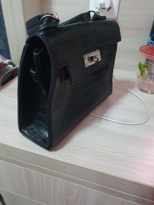 Sumka hammasi 40 ming somdan