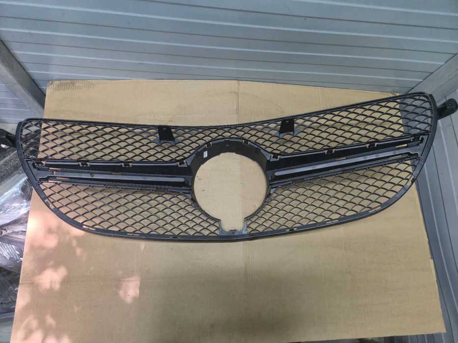 Grila bara centrala Mercedes GLE COUPE C292 W292 AN 2015-2019 Cod A2928850054