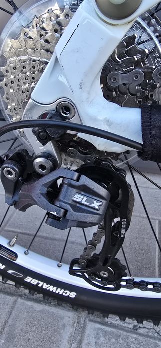 Скот с 2 амортисьора. Нов 26ц.L разм.