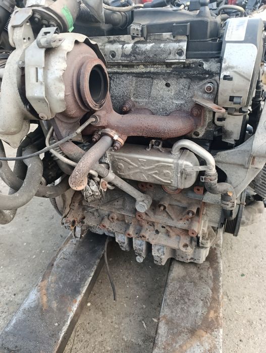 Дизелов двигател 1.6 тди с код CAY 105 кс Фолксваген , Ауди / 1.6 tdi VW , Audi