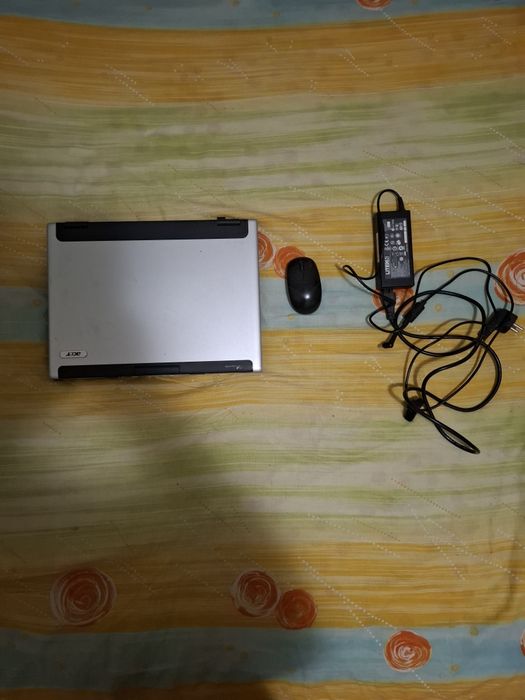Продавам лаптоп Accer Aspire 5100
