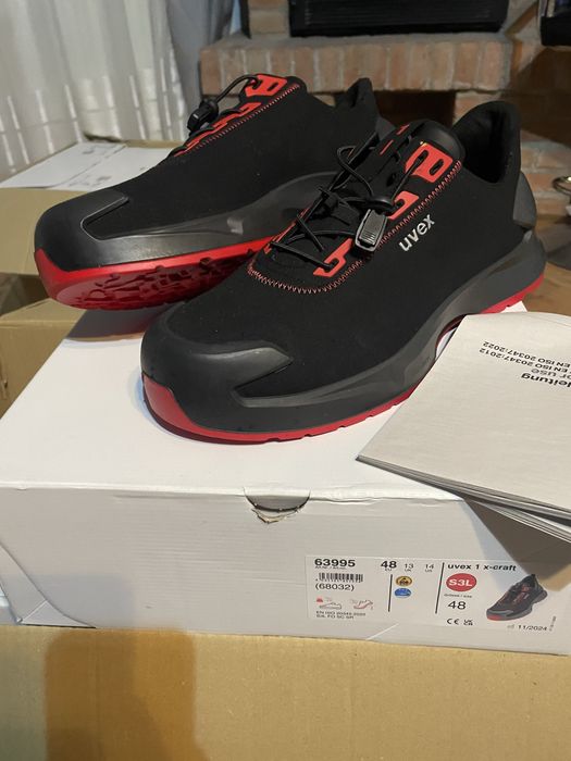 Papuci uvex nr 47/48