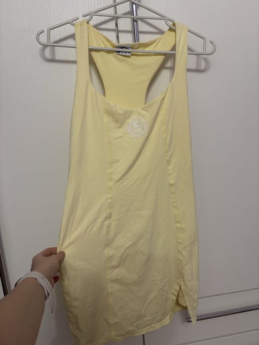 Екип за тенис на корт