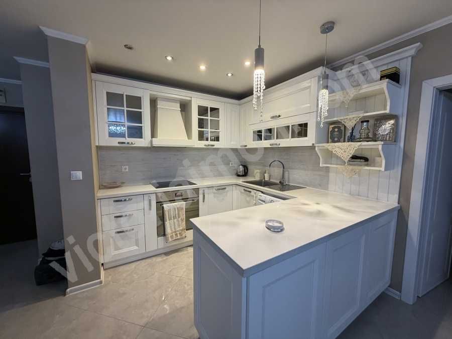 Тристаен апартамент на бул. България