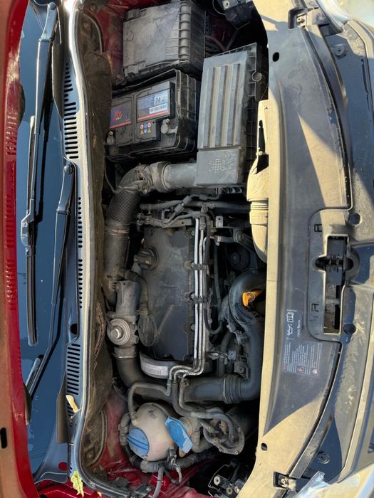 Volkswagen Caddy Life 1,9 TDI 2007 Proprietar pe carte motor BJB
