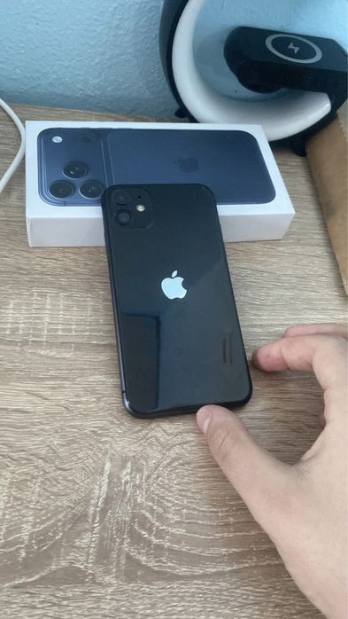 Продам айфон 11 128 гб 100% акб