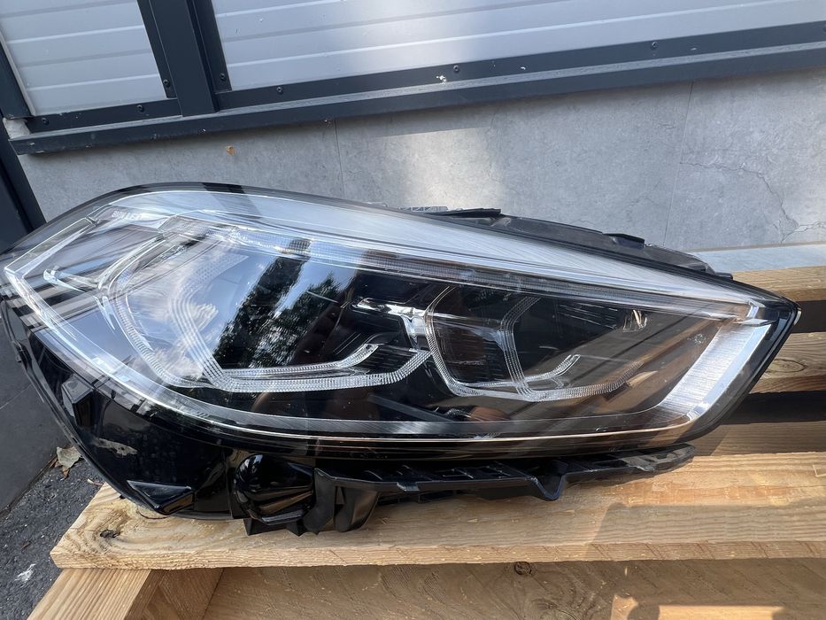 BMW Series 1 F40 LED фарове