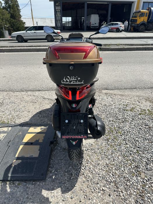Piaggio Medley 125 Vespa