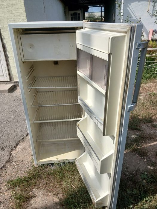 Холодильник рабочий с доставкой Атлант
