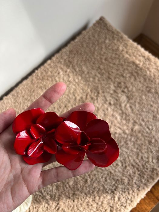 Обеци червени рози (цветя) Zara