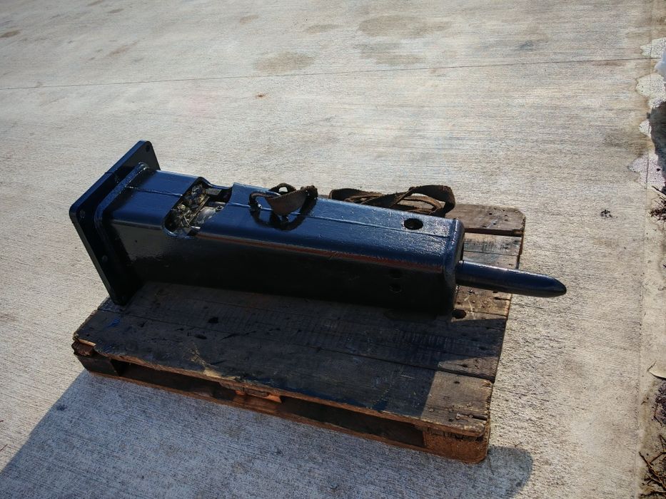 CIOCAN Hidraulic Buldoexcavator Furukawa F5