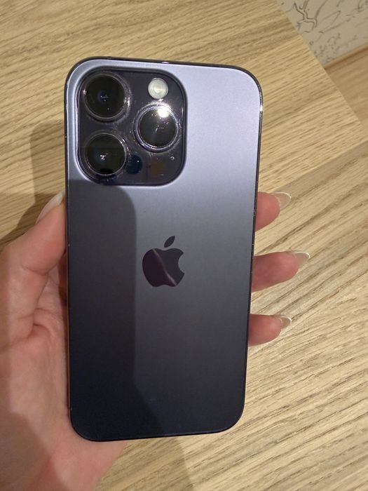 Iphone 14 pro deep purple