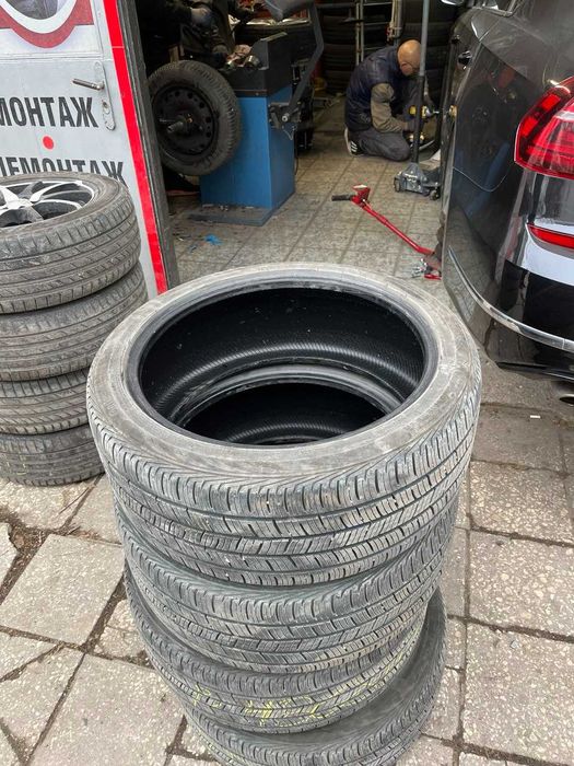 Всесезонни гуми Continental Pro Contact 235 40 19 - 4бр.