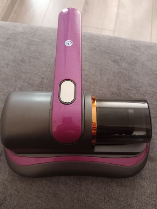 Прахосмукачка за акари , уред за почистване от акари.