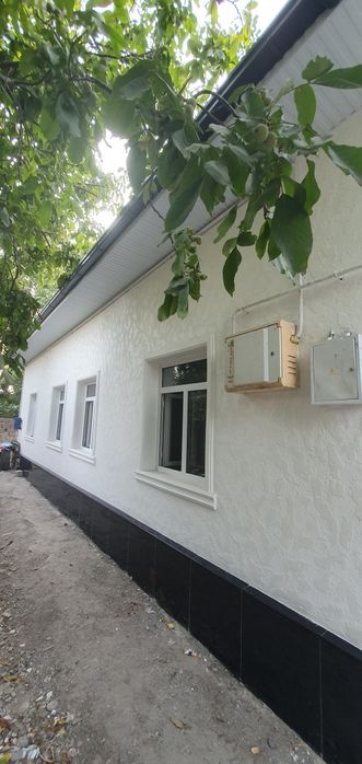 Куйи Чирчик тумани  Тошовул махаллада 20 сотих 6 хона янги ховли сотил