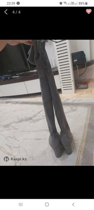 Продам ботфорты женские