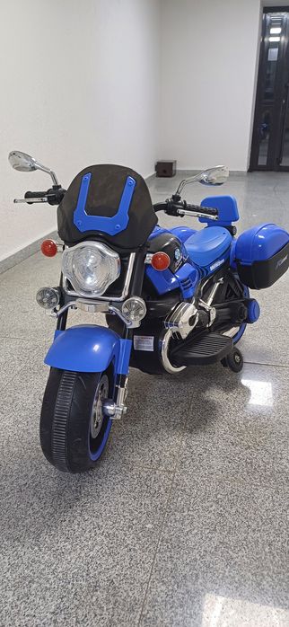 Продам детский мотоцикл возраст от 5-8.Почти новый не пользовались.