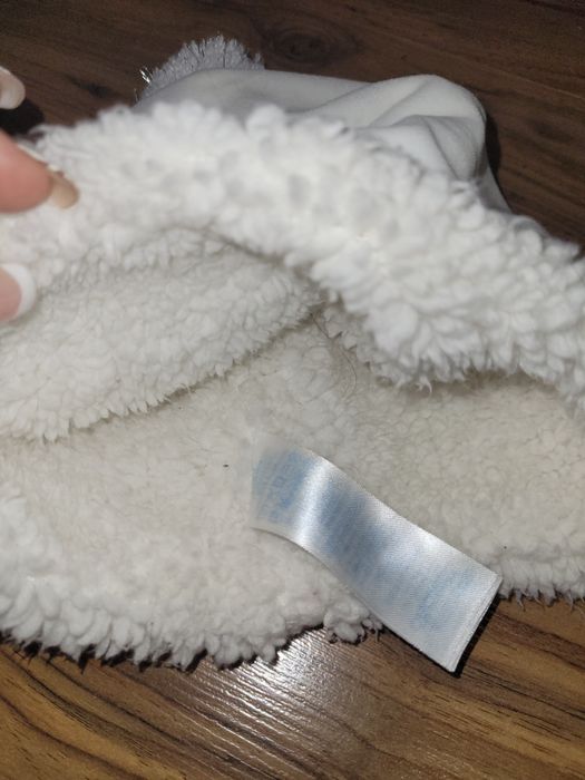 Шапки, ръкавички Benetton, Okaidi и др.