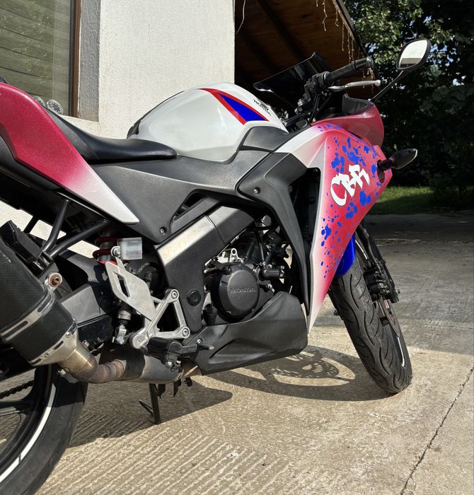 Vând honda CBR 125