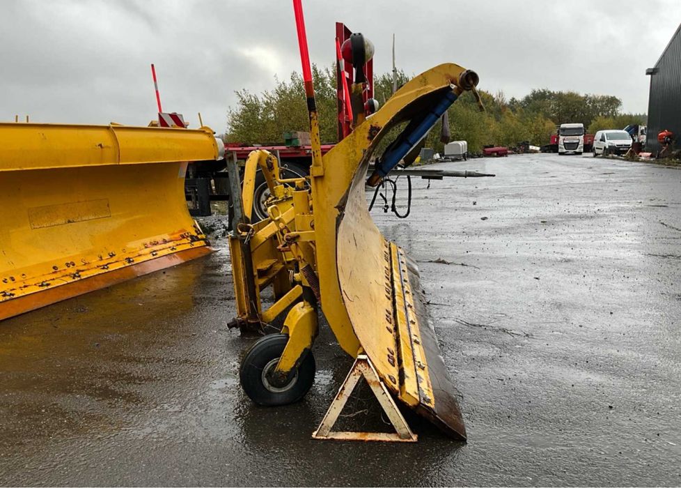 Lama zapada pentru camion