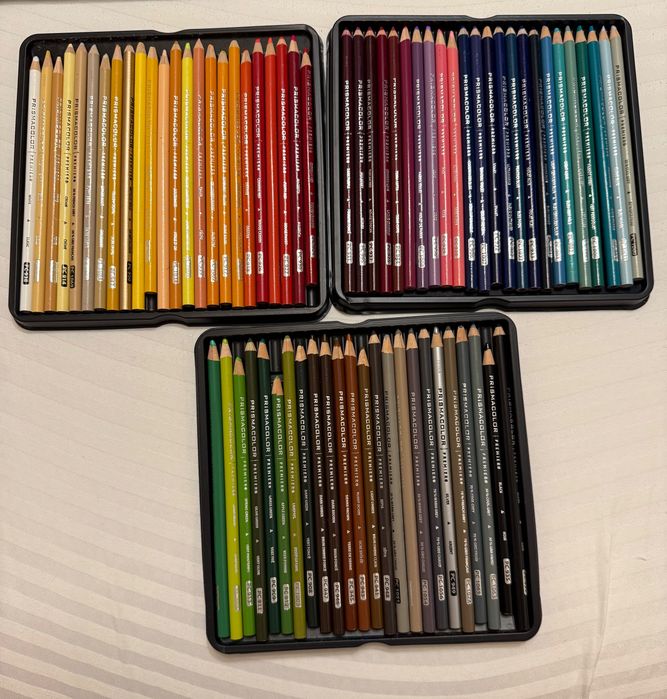 Prismacolor Premier 72 професионални цветни молива – пълен комплект, съвсем леко използван