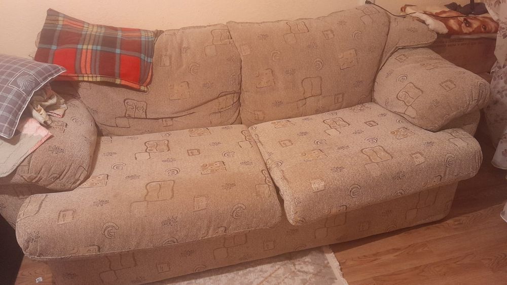 Продам диван 10 тыс каждый