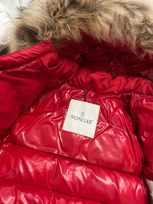 Пуховик монклер , красивый