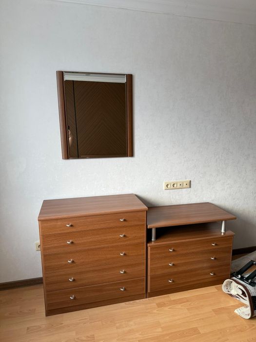 Продам спальный гарнитур