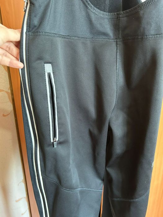 Продам лыжный костюм.