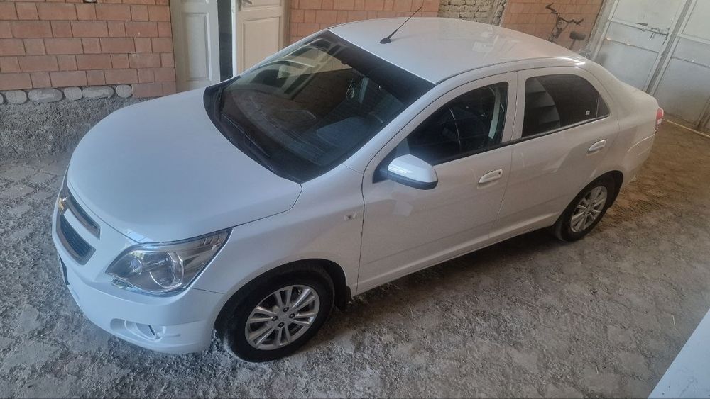 Chevrolet Cobalt 2025 — 3