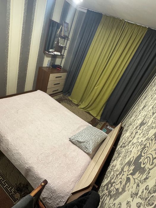 Продам б/у спальню