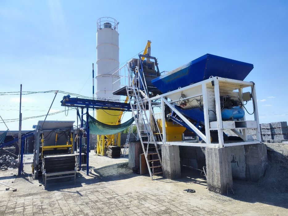 Завод Блок, Брусчатка хамда Таййор бетон ишлаб чикариш