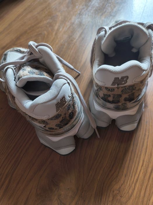 Маратонки new balance