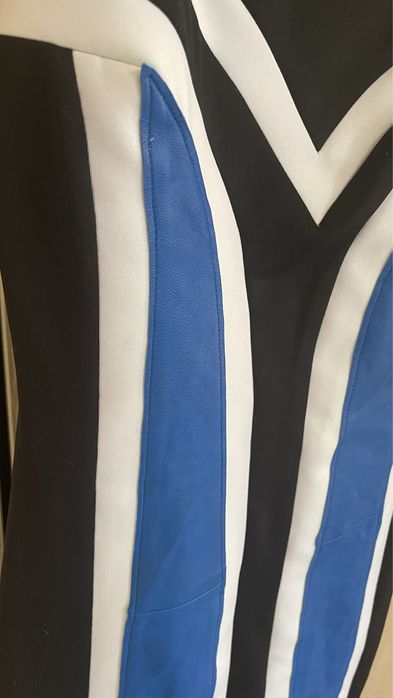 Страхотна рокля