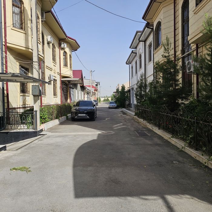 Карасу МЧС !! евро махалла!!! 1,5 соток 3 уровня 5 ком.черновая отд.