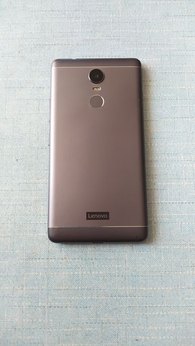 Продам  телефон.