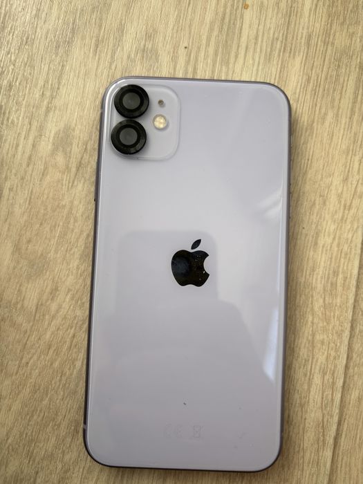 Продаю айфон 11, на 128 гб