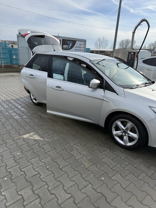 Ford focus mk 3.  2.0 diesel.  150cp.  2017