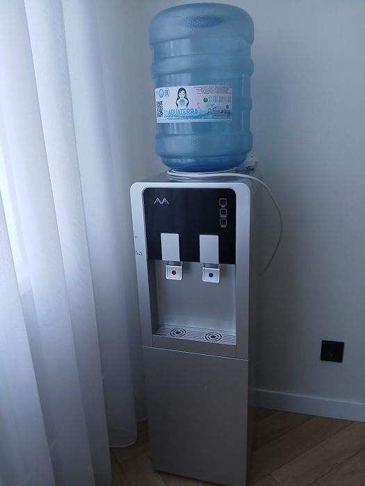 Диспансер для воды