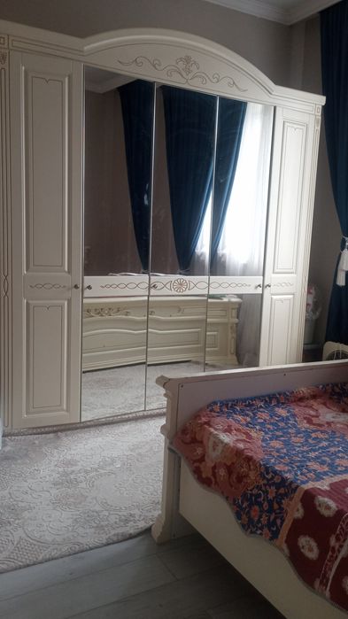 Спальный гарнитур