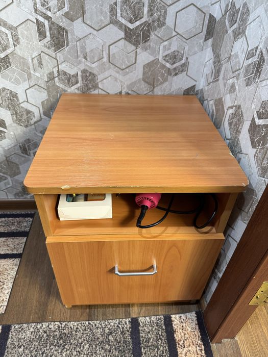 Продам тумбочку в хорошем состочнии