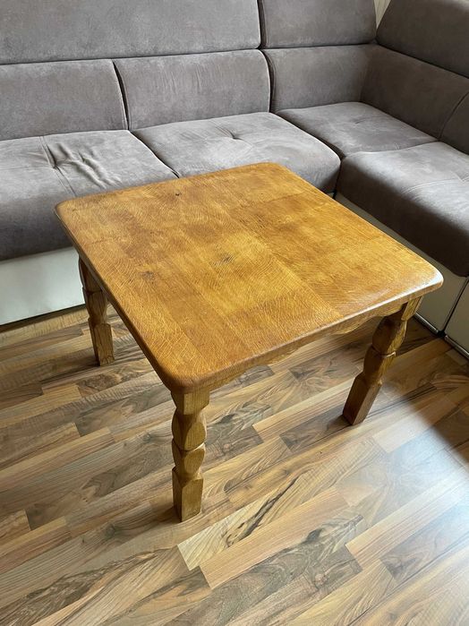 Стара дървена маса от чисто дърво - дърворезба