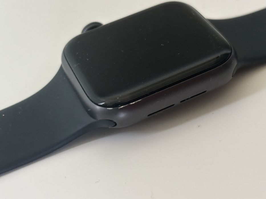 Apple Watch SE 40mm Space Gray АКБ 95%
