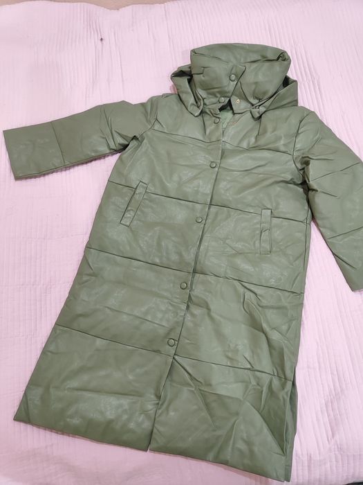 Фирменная непромокаемая из кожи