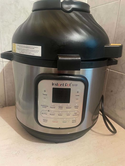 Мултикукър Instant Pot Duo Crisp + Air Fryer 140004201, 1500 W, 8 л, 11 програми, Кошница Air Fryer, EvenCrisp, Инокс