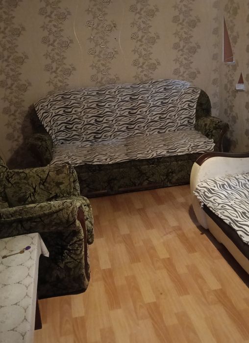 Отдам бесплатно мягкий уголок