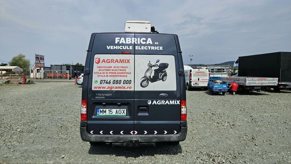 Ford Transit 2.2 8+1