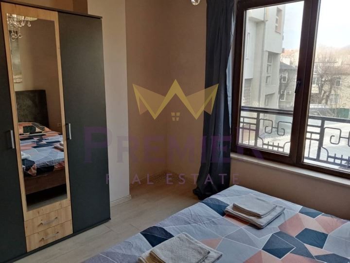 Дава се под наем Тристаен апартамент в Варна, Център - 70 кв.м за 850 € - Снимка #7