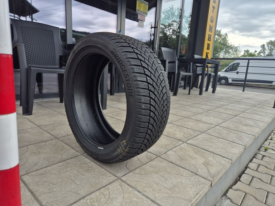 1бр. Зимна гума 225/45/18 95V Bridgestone LM 005 24г.