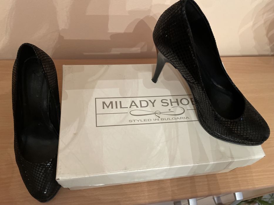 Дамски обувки естествена кожа